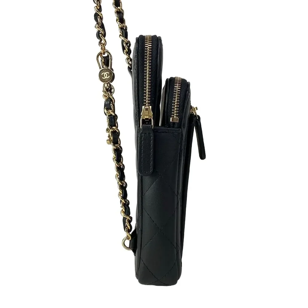 Chanel Matelasse Shoulder Bag AP3739
